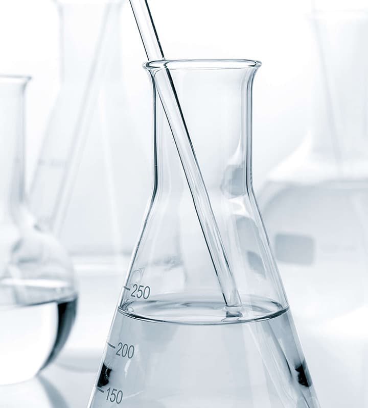 visuel laborantine chez Naos