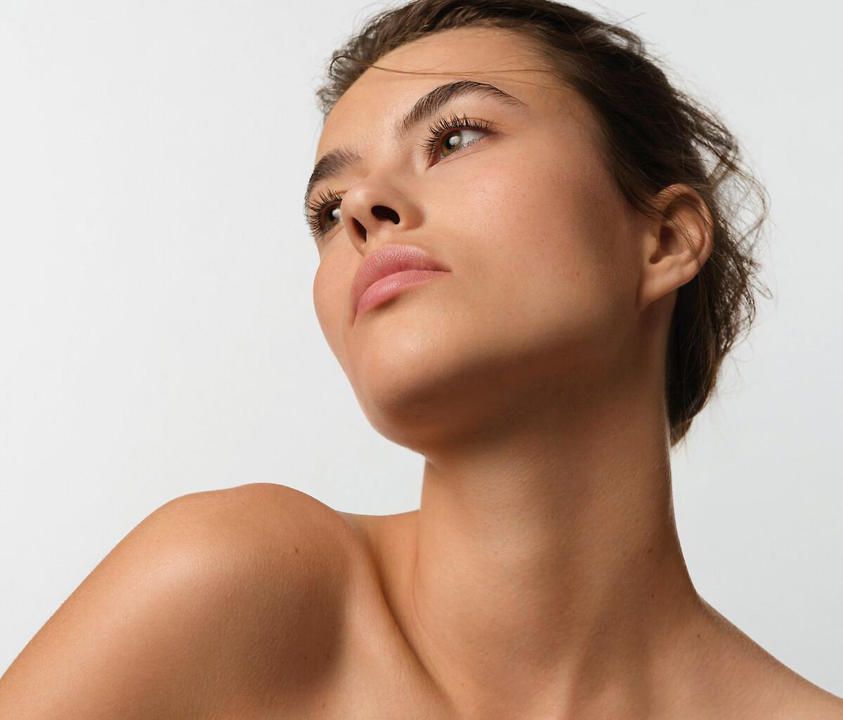 image feminina Bioderma